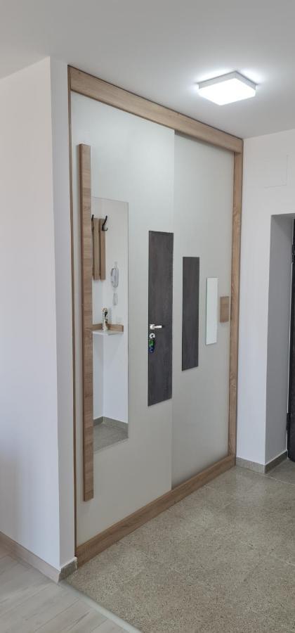 Spatios,intim+ Loc Parcare Propriu,vedere Panoramica,utilat De Lux