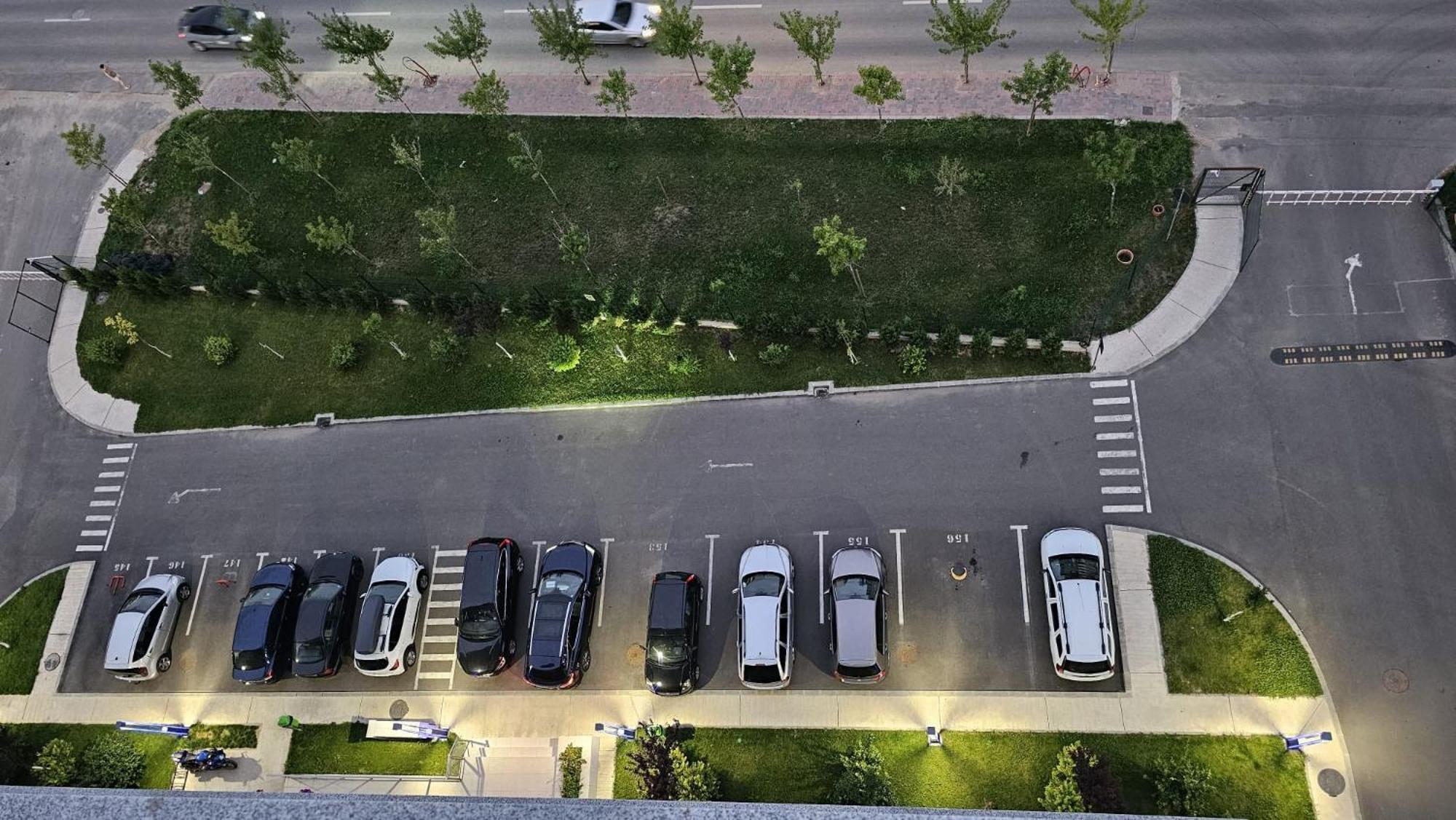 Spatios,intim+ Loc Parcare Propriu,vedere Panoramica,utilat De Lux * Bucharest